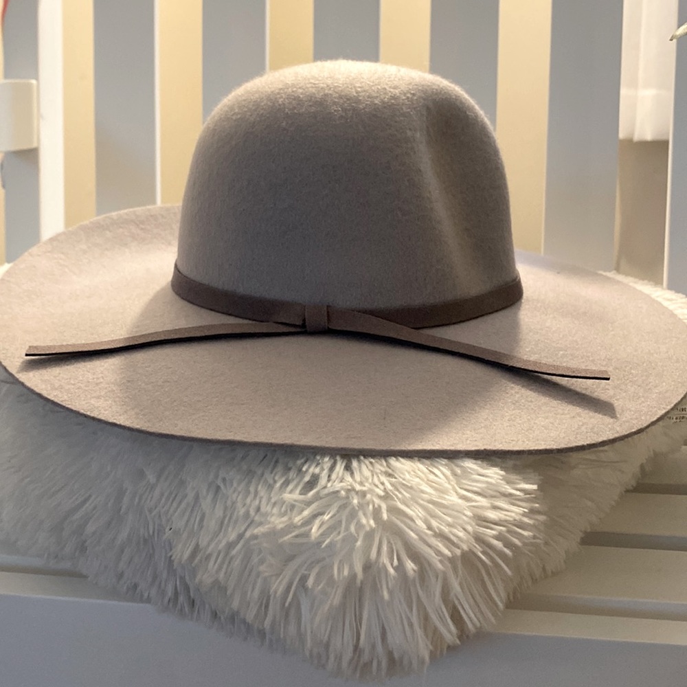 Gray Fedora